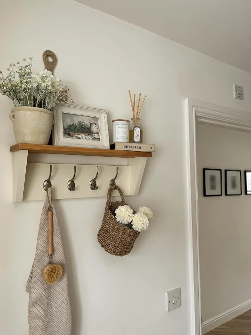 Entryway Anchor With Functionality